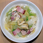 白菜とベーコンの洋風あんかけうどん