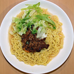 ジャージャー麺