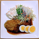 チキンカツデミグラスソース