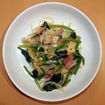 ほうれん草とベーコンのクリームパスタ