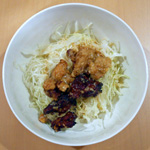 から揚げのごまだれ丼