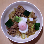 すき焼き丼温玉のせ
